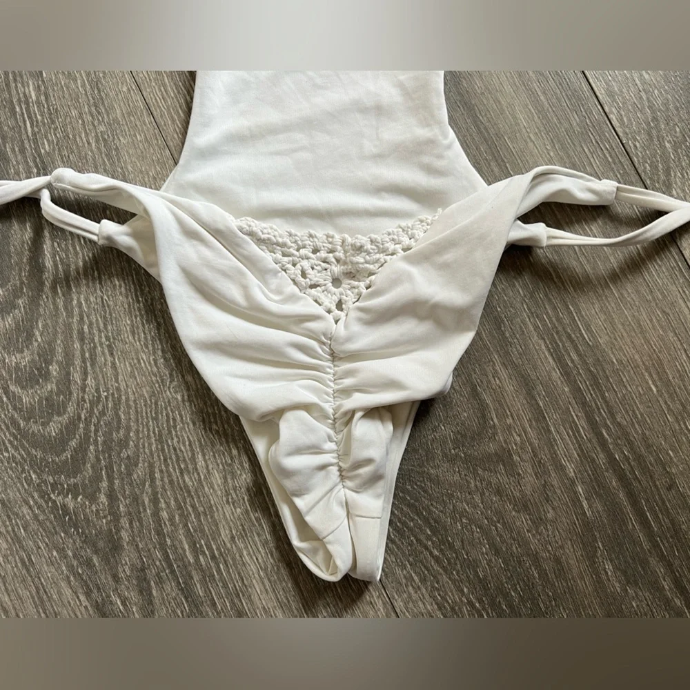 Frankie’s bikinis crochet scrunch butt ruched festival one piece monokini XS